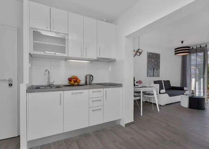 Kate * Podgora (Split-Dalmatia)