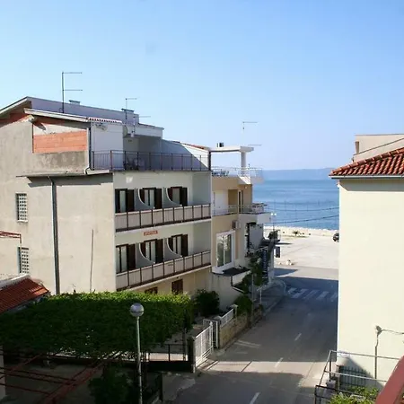 Kate Apartment