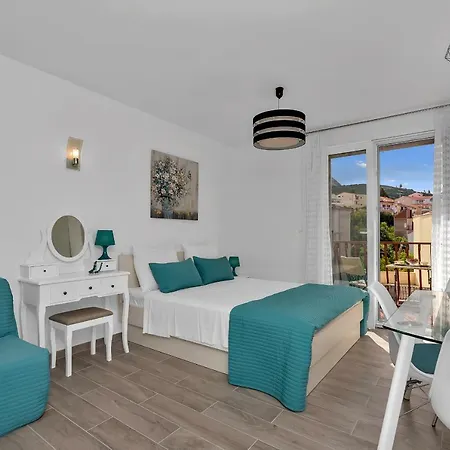 Kate * Podgora (Split-Dalmatia)